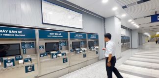 Quầy bán vé tàu metro. Ảnh: Minh Hoàng