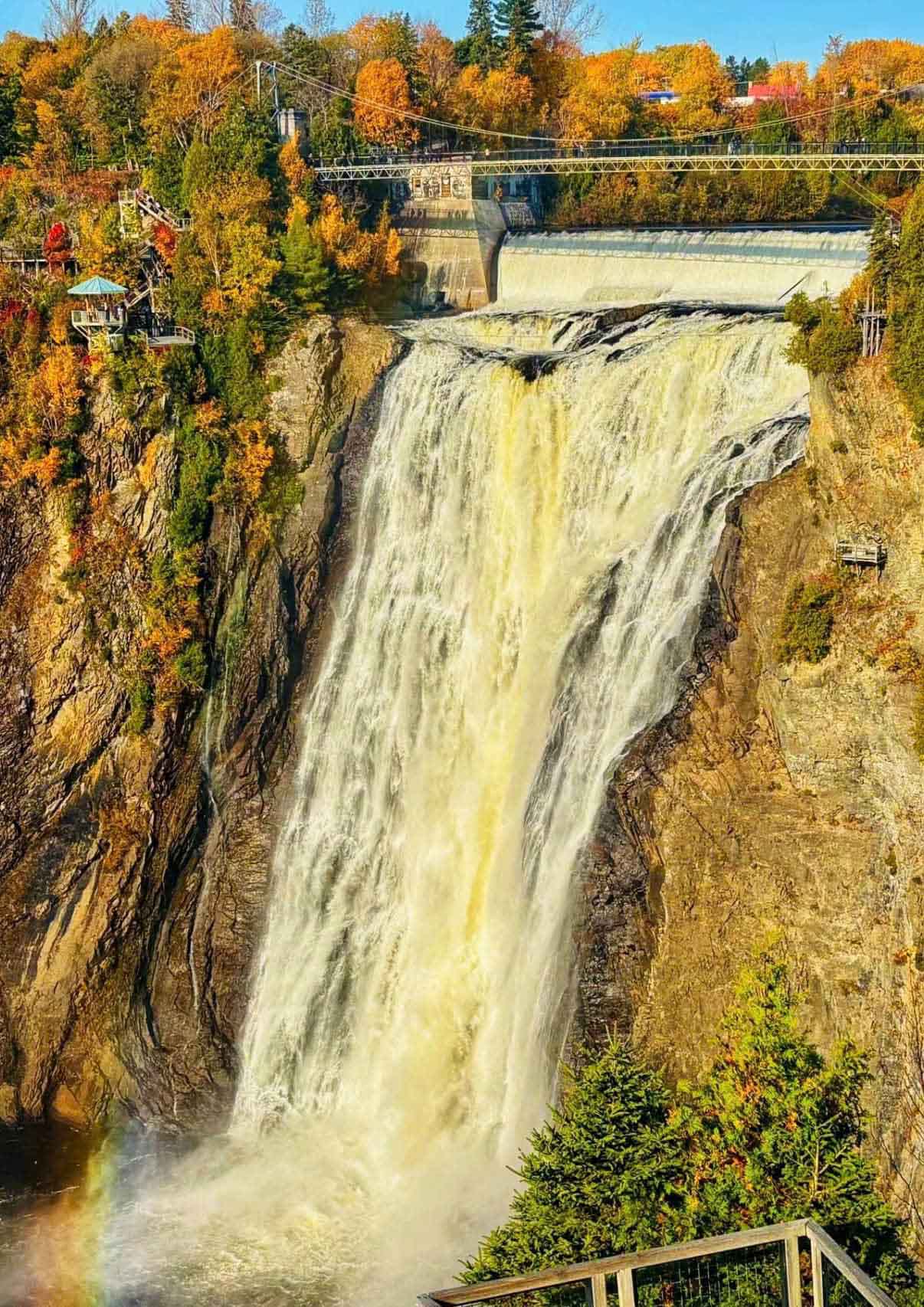 Bức tranh mùa Thu tại Quebec, Canada