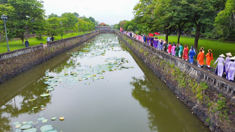 Hoạt động hành hương về cội nguồn nhân ngày giỗ tổ - chúa Nguyễn Phúc Khoát