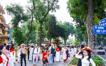 Hà Nội đón hơn 28 triệu lượt khách, vượt cả năm 2024