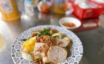 Bữa sáng đổi vị với bánh cuốn nhân phô mai ở phường An Đông
