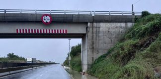 Cao tốc Vĩnh Hảo – Phan Thiết ngập nước, xe chuyển sang hướng QL1 và QL 28