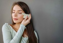 Gua Sha: Liệu pháp chăm da cổ truyền của Trung Quốc gây sốt trở lại