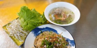 Bữa sáng Sài Gòn kiểu hủ tiếu khô Sa Đéc ở phường An Đông