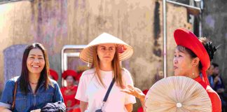 Lý do Việt Nam được bình chọn là ‘điểm đến vừa túi tiền’ nhất thế giới