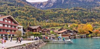 Dừng chân khám phá làng Iseltwald giữa ngày thu