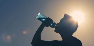 Uống quá nhiều nước có hại hay không?