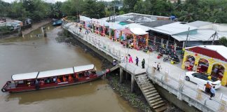 Chợ nổi Cái Bè được tái hiện tại lễ hội làng cổ Đông Hòa Hiệp