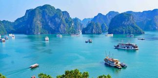 Khách phải khai báo thông tin cá nhân khi tham quan vịnh Hạ Long