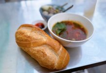 Bữa sáng thử vị bò kho, bò viên ở phường Cầu Ông Lãnh