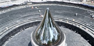 ‘Giọt nước inox’ cao 6m hé lộ trái tim giữa công viên Lý Thái Tổ