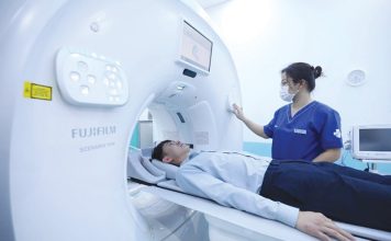 AI vào trạm y tế, câu chuyện bắt đầu từ phòng mổ năm 2016