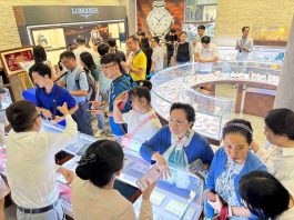 Giá vàng bất ngờ hạ nhiệt ngày vía Thần Tài