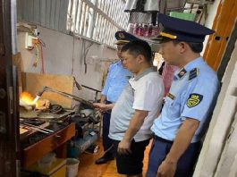 Bị phạt hơn 200 triệu đồng vì bán hàng giả mạo Chanel